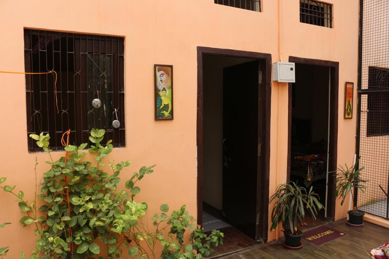Mother Hostel バラナシ エクステリア 写真
