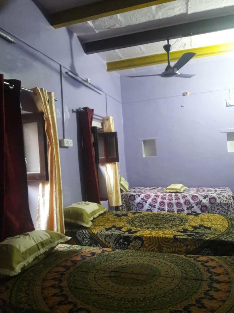 Mother Hostel バラナシ エクステリア 写真